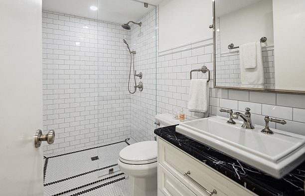 1749 W 38th Avenue Shaughnessy