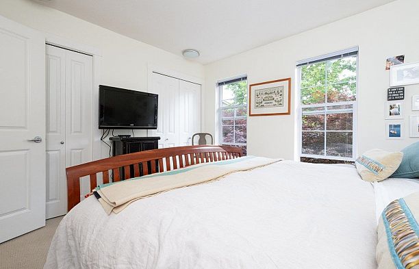 1 5808 Tisdall Street Oakridge VW