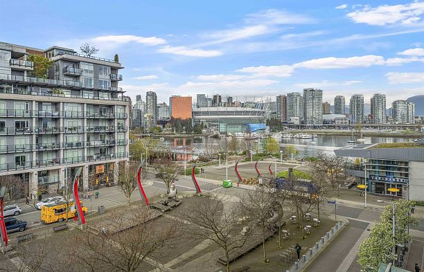 502 77 Walter Hardwick Avenue False Creek