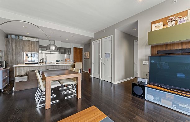 502 77 Walter Hardwick Avenue False Creek