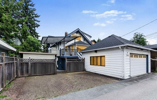 2780 W 24th Avenue Arbutus