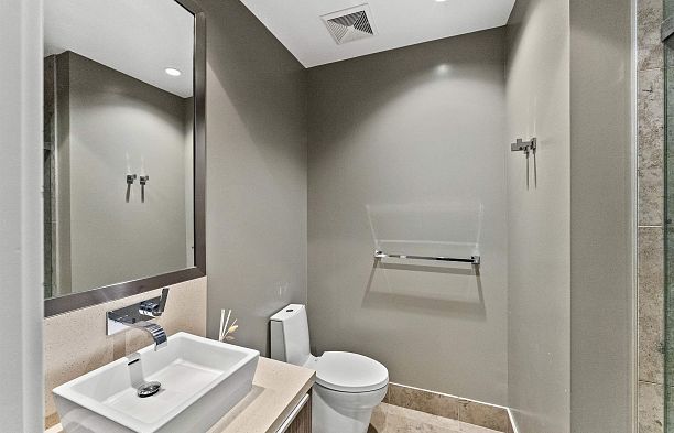 502 77 Walter Hardwick Avenue False Creek