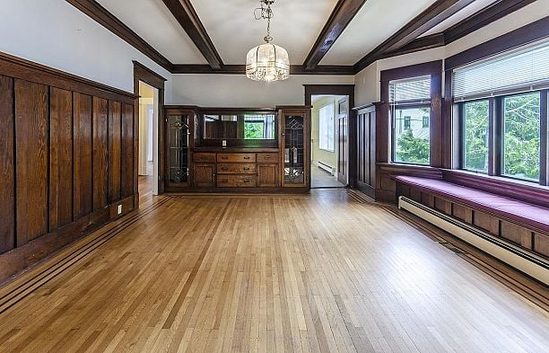 2780 W 24th Avenue Arbutus