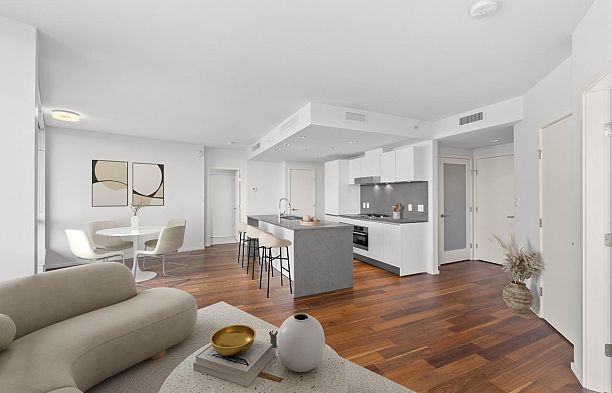 1505 8555 Granville Street S.W. Marine