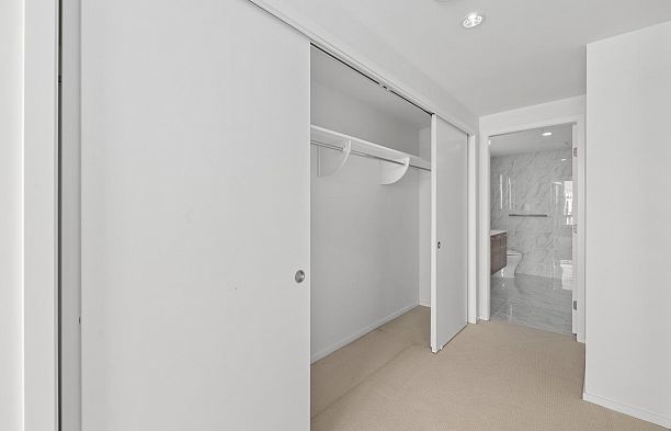 1505 8555 Granville Street S.W. Marine