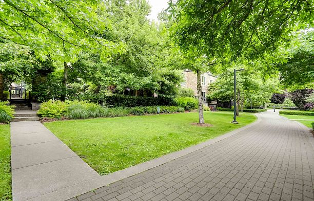 320 5928 Birney Avenue University VW