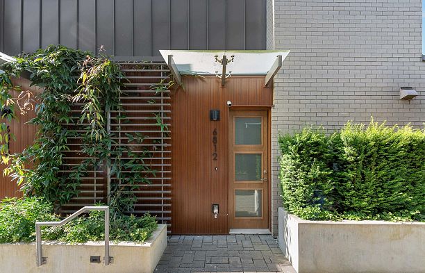 6812 Oak Street South Cambie