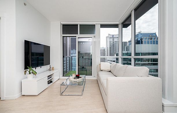 2705 1189 Melville Street Coal Harbour