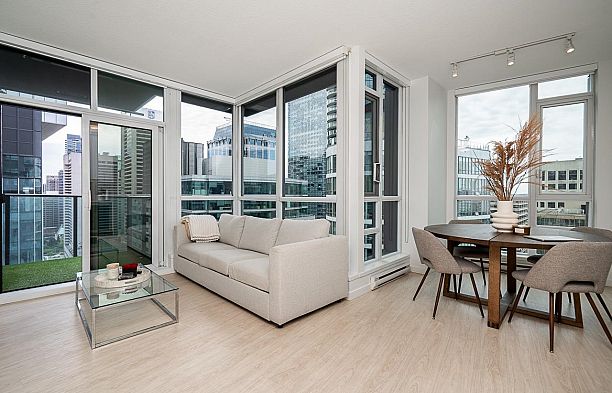 2705 1189 Melville Street Coal Harbour
