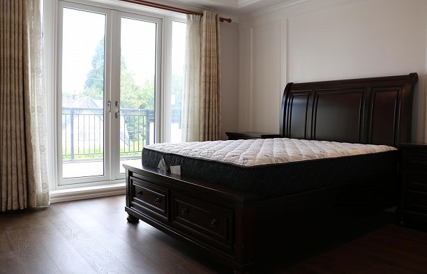 4880 Osler Street Shaughnessy