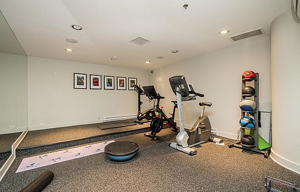 2705 1189 Melville Street Coal Harbour