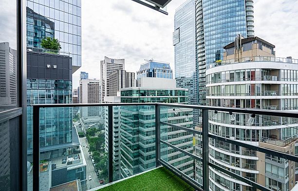 2705 1189 Melville Street Coal Harbour