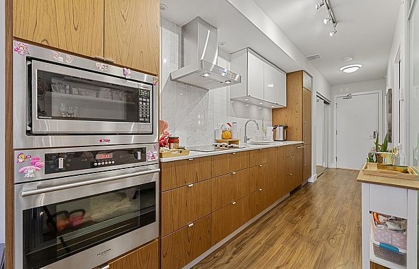 219 159 W 2nd Avenue False Creek