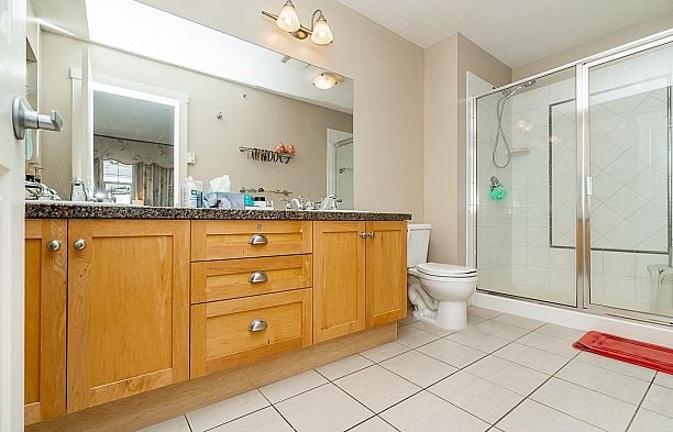 980 W 58th Avenue South Cambie