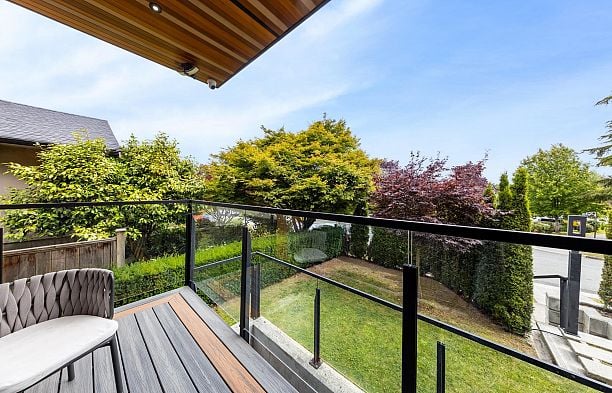 3521 Puget Drive Arbutus