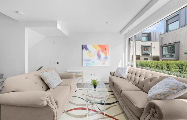 6816 Oak Street South Cambie