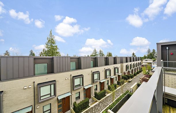 6816 Oak Street South Cambie