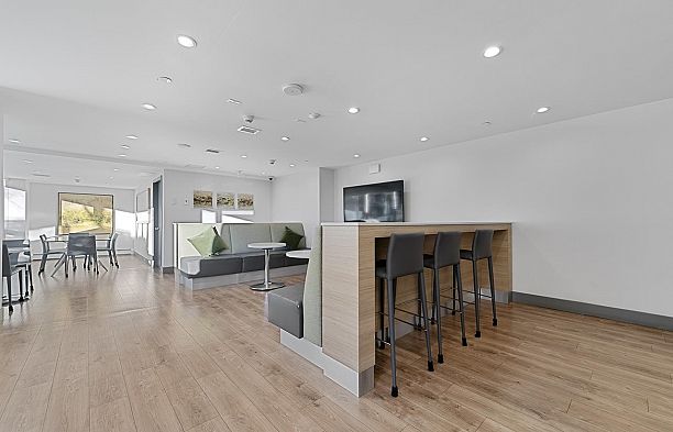 219 159 W 2nd Avenue False Creek