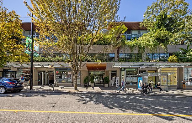 PH7 1688 Robson Street West End VW