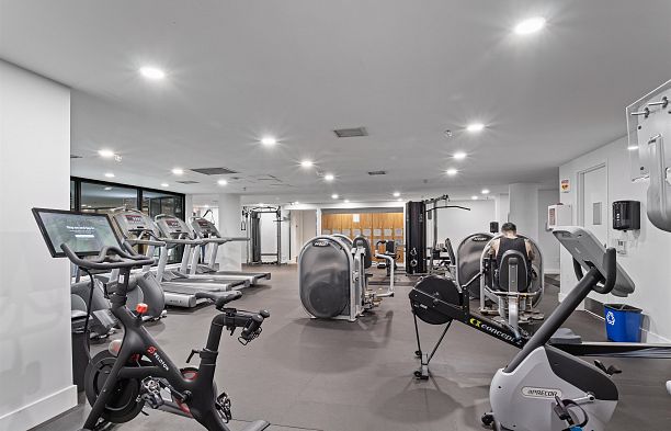 709 77 Walter Hardwick Avenue False Creek