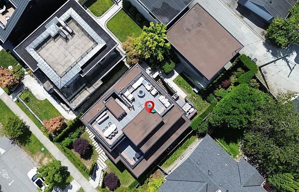 3521 Puget Drive Arbutus