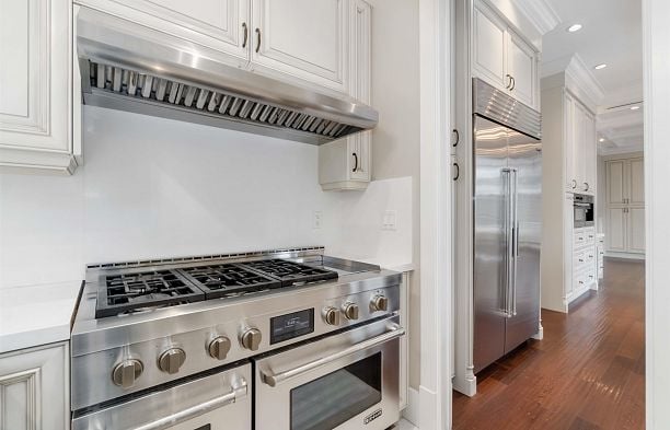 2216 W 21st Avenue Arbutus