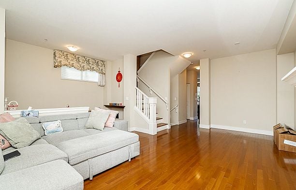 980 W 58th Avenue South Cambie