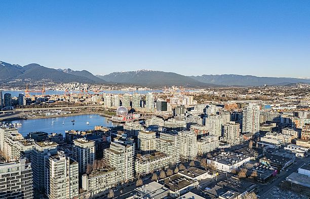 219 159 W 2nd Avenue False Creek