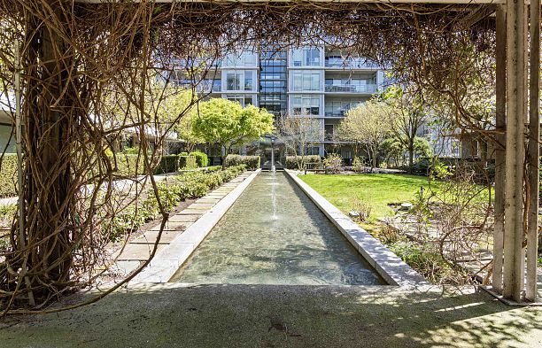 709 77 Walter Hardwick Avenue False Creek