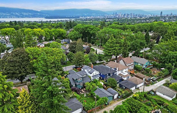 3534 W King Edward Avenue Dunbar