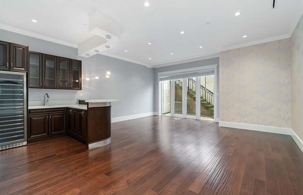 2216 W 21st Avenue Arbutus