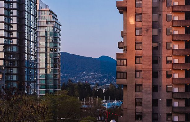 PH7 1688 Robson Street West End VW