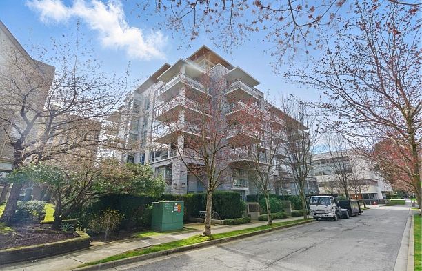 305 6080 Iona Drive University VW