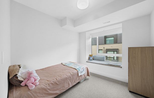 6816 Oak Street South Cambie