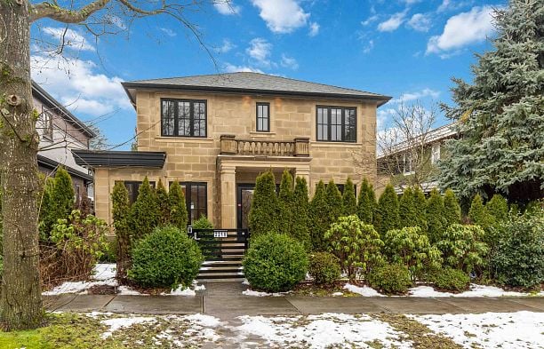 2216 W 21st Avenue Arbutus