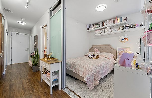 219 159 W 2nd Avenue False Creek