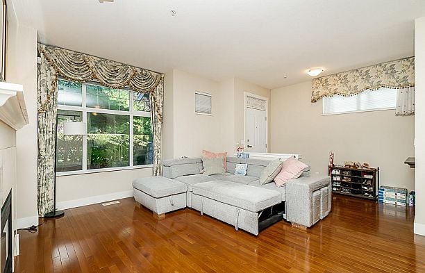 980 W 58th Avenue South Cambie