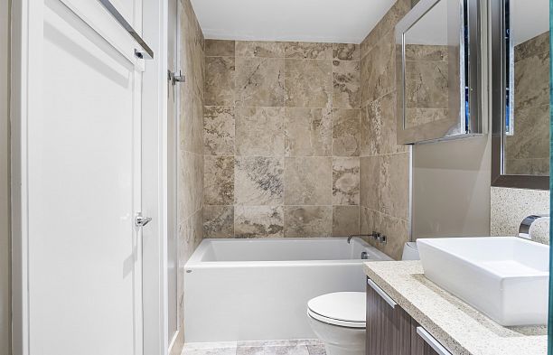 709 77 Walter Hardwick Avenue False Creek