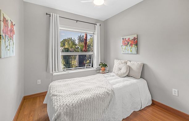 402 3161 W 4th Avenue Kitsilano