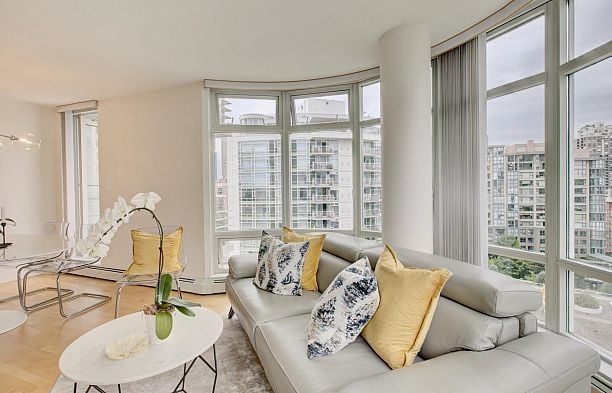 1205 1199 Marinaside Crescent Yaletown