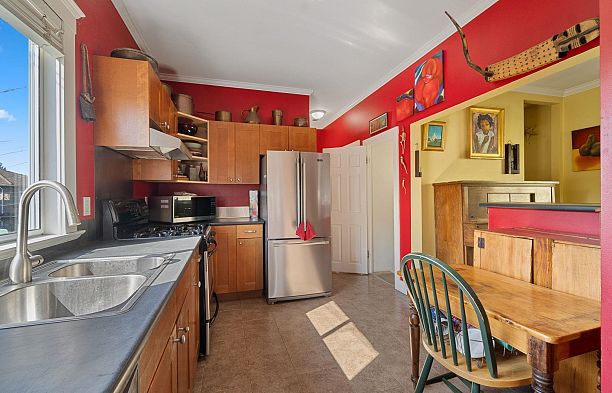 19 E 26th Avenue Main