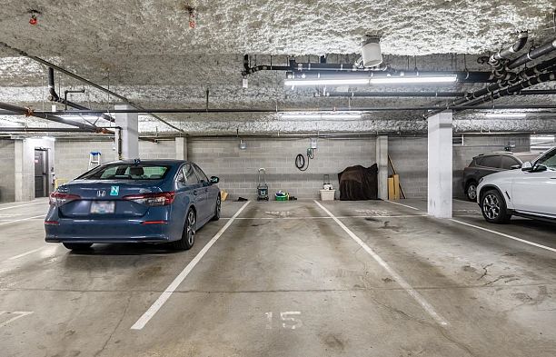 312 6328 Larkin Drive University VW