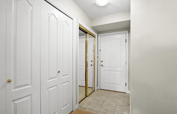 101 988 W 54th Avenue South Cambie