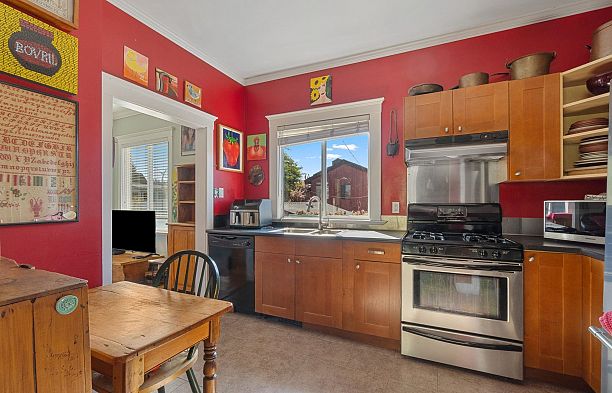 19 E 26th Avenue Main