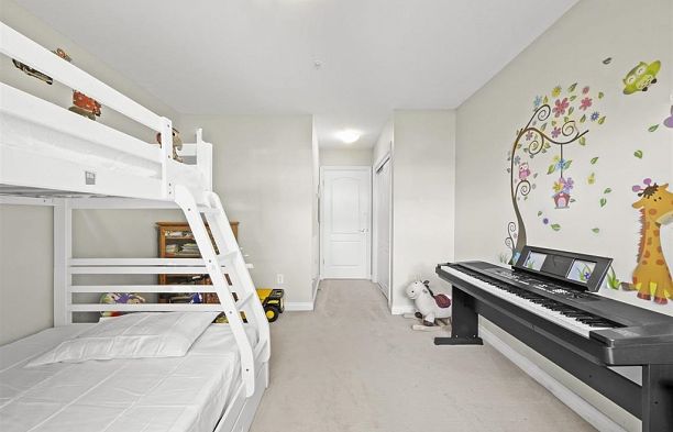 101 988 W 54th Avenue South Cambie