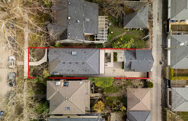 2984 W 31st Avenue MacKenzie Heights