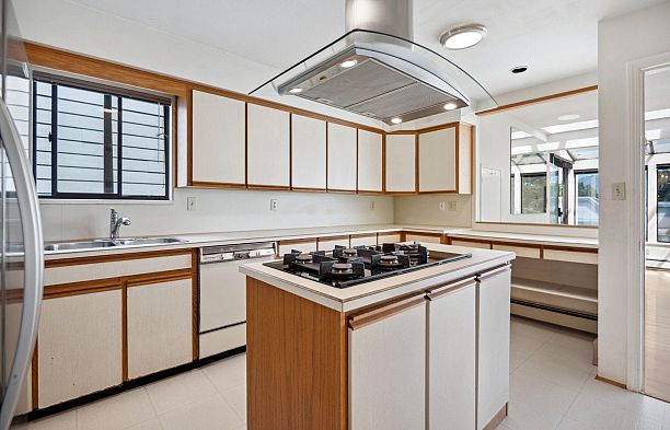 4409 West 5th Avenue Point Grey