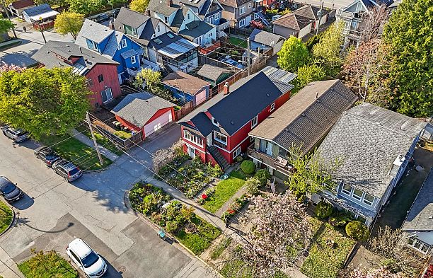 19 E 26th Avenue Main