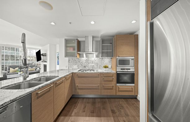 1608 1111 Alberni Street West End VW
