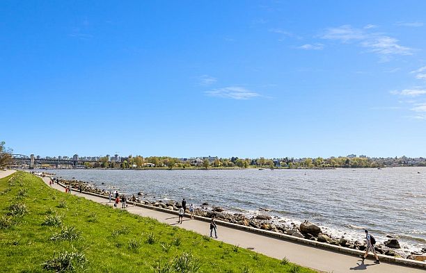 204 1565 Burnaby Street West End VW